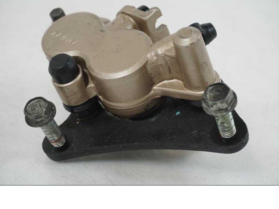 Baksidan på Bromsok från en Honda CBR 125 R -2006 motorcykel.