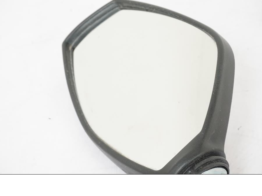 Vänster sida på Backspegel från en KTM 690 Duke -2015 motorcykel.