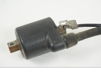 Höger sida på Tändspole från en Honda CBR 125 R -2006 motorcykel.