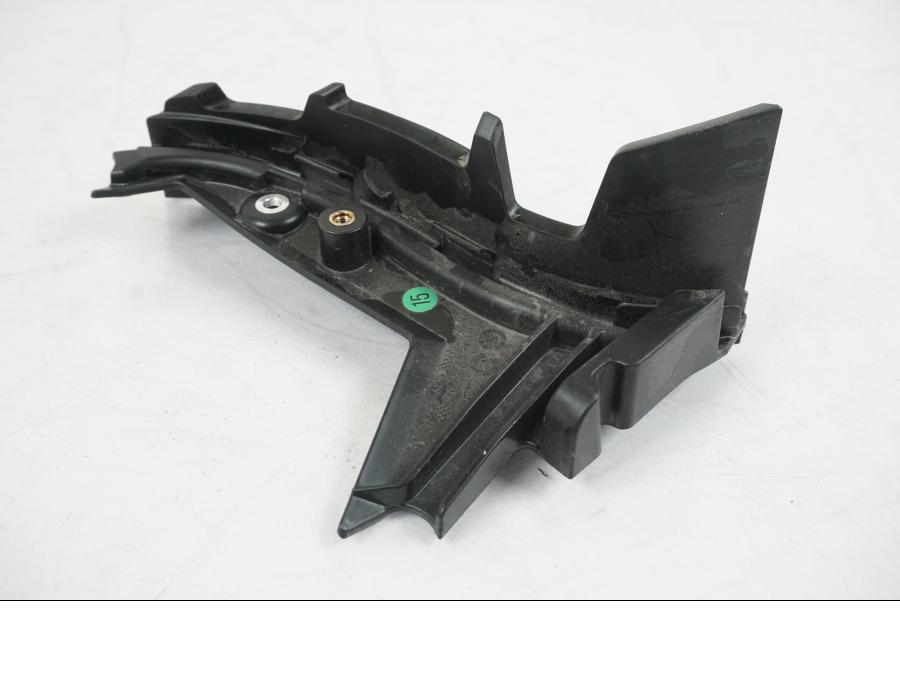 Vänster sida på Plast från en KTM 1290 Super Duke R EVO -2023 motorcykel.