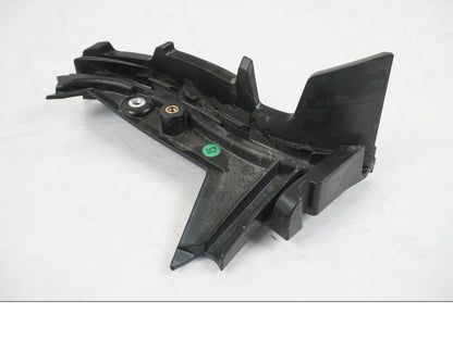 Vänster sida på Plast från en KTM 1290 Super Duke R EVO -2023 motorcykel.