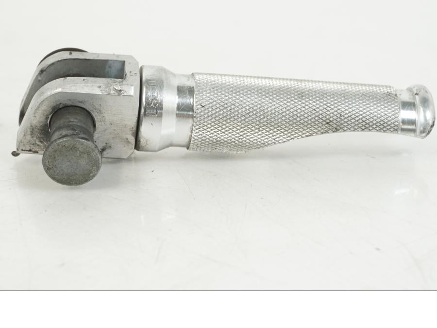 Höger sida på Fotpinne från en Kawasaki ZZR 1100 -1994 motorcykel.