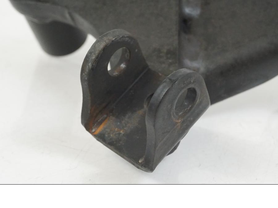 Snett uppifrån på Fotpinnefäste från en Yamaha XT 660 X -2005 motorcykel.