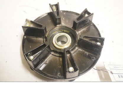 Framsidan på Drevfäste från en Yamaha MT-07 -2014 motorcykel.