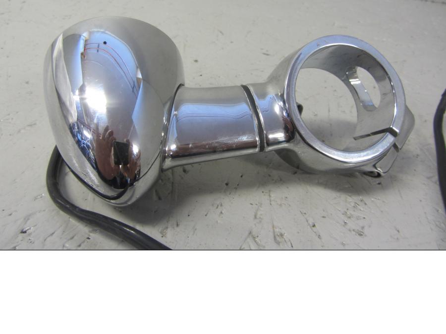Vänster sida på Blinkers från en Triumph Thunderbird 1600 -2011 motorcykel.
