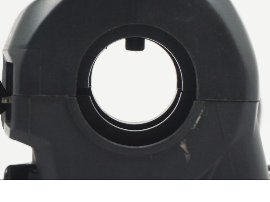 Extrabild2 på Styrelreglage från en Suzuki GSX 1300 RX -1999 motorcykel.