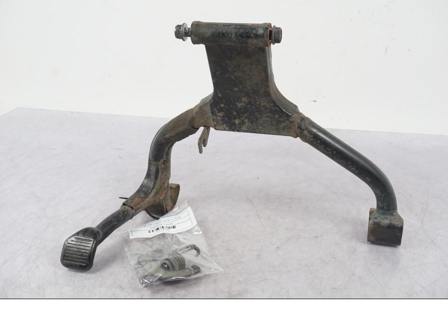 Framsidan på Centralstöd från en Suzuki GSF 1250 -2010 motorcykel.