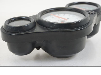 Snett nerifrån på Instrumentpanel från en Honda NSR 125 -1991 motorcykel.