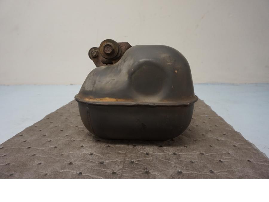 Vänster sida på Mellanburk från en Kawasaki VN 1500 Mean Streak -2003 motorcykel.