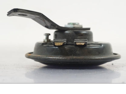 Vänster sida på Signalhorn / Tuta från en Suzuki SV 650 -1999 motorcykel.