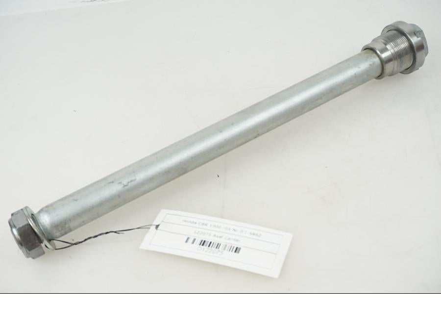 Framsidan på Axel från en Honda CBR 1000 -2005 motorcykel.