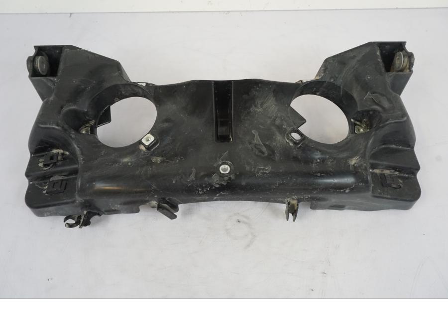 Framsidan på Vattenkylfläktfäste från en Honda VFR 1200 -2010 motorcykel.