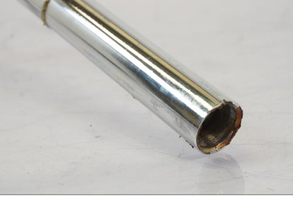 Snett nerifrån på Styre från en Honda NT 700 -2008 motorcykel.