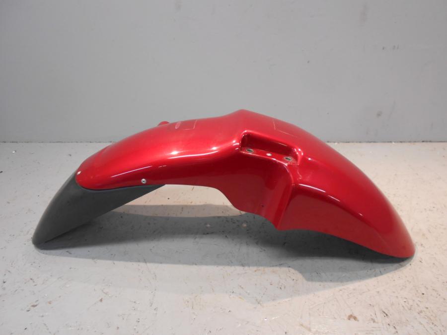 Framsidan på Framskärm från en Yamaha TDM 850 -1999 motorcykel.