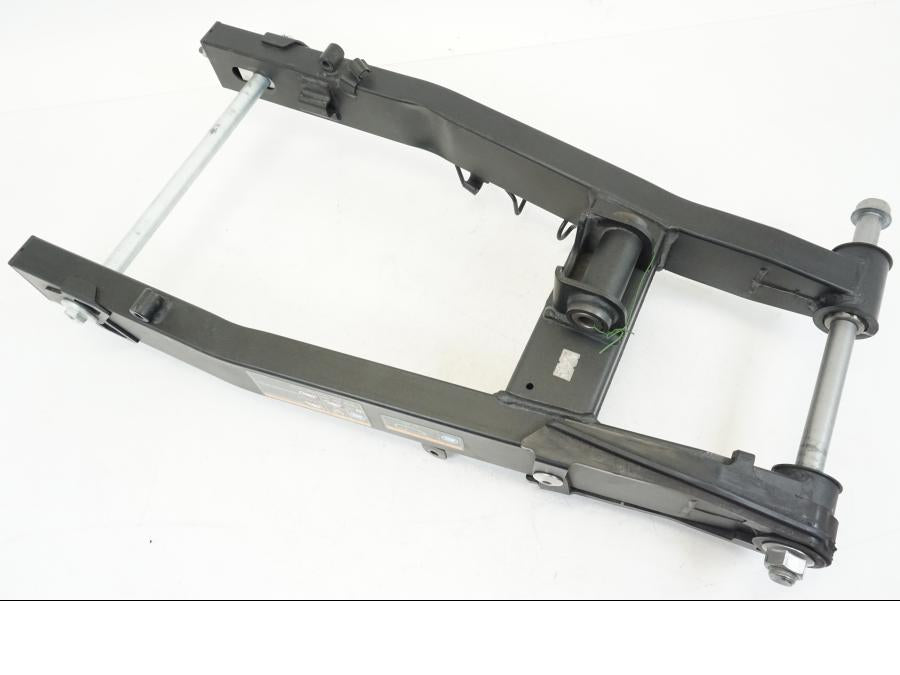 Extrabild2 på Sving från en Kawasaki NINJA 400 -2020 motorcykel.