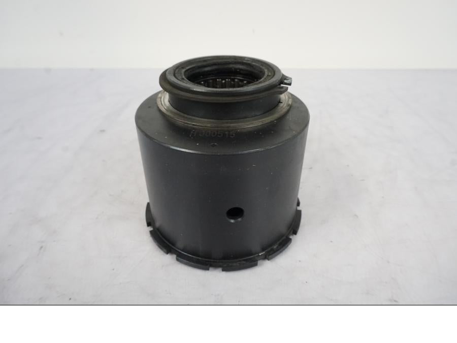 Snett uppifrån på Hjulhub från en KTM 1290 Super Duke -2019 motorcykel.