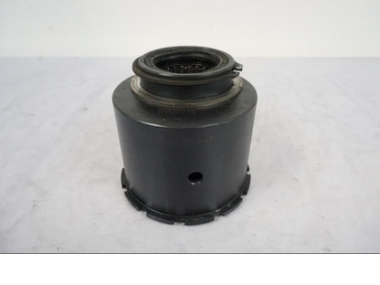 Snett uppifrån på Hjulhub från en KTM 1290 Super Duke -2019 motorcykel.