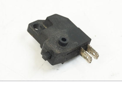 Framsidan på Bromsljuskontakt från en Suzuki GSX-R 750 -2008 motorcykel.