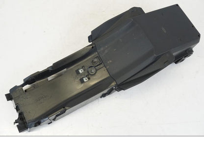 Extrabild3 på Undertail från en Yamaha YZF R7 -2022 motorcykel.