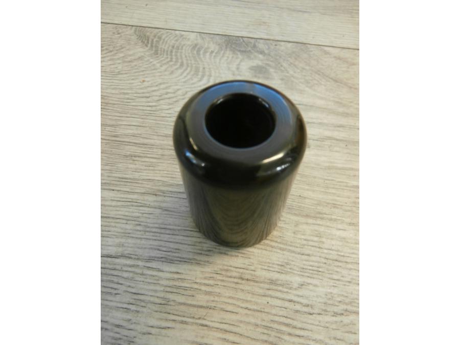 Baksidan på Styrvikt från en Kawasaki Versys 1000 -2015 motorcykel.