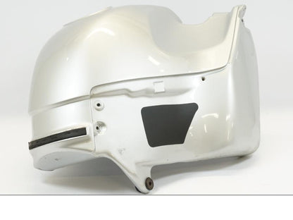 Framsidan på Bensintank från en BMW R 1150 RS -2004 motorcykel.