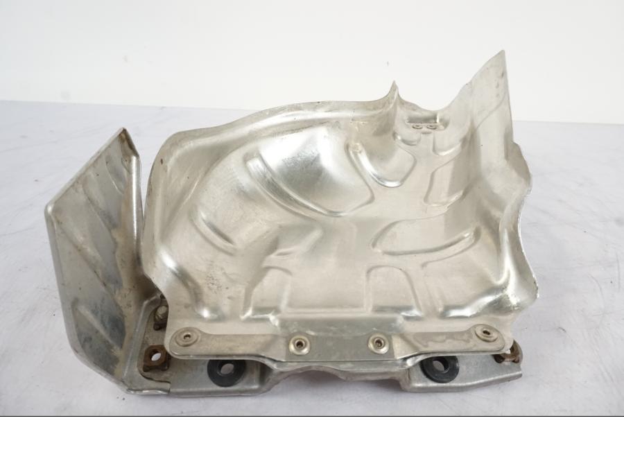 Extrabild3 på Värmeskydd från en Honda VFR 1200 -2010 motorcykel.