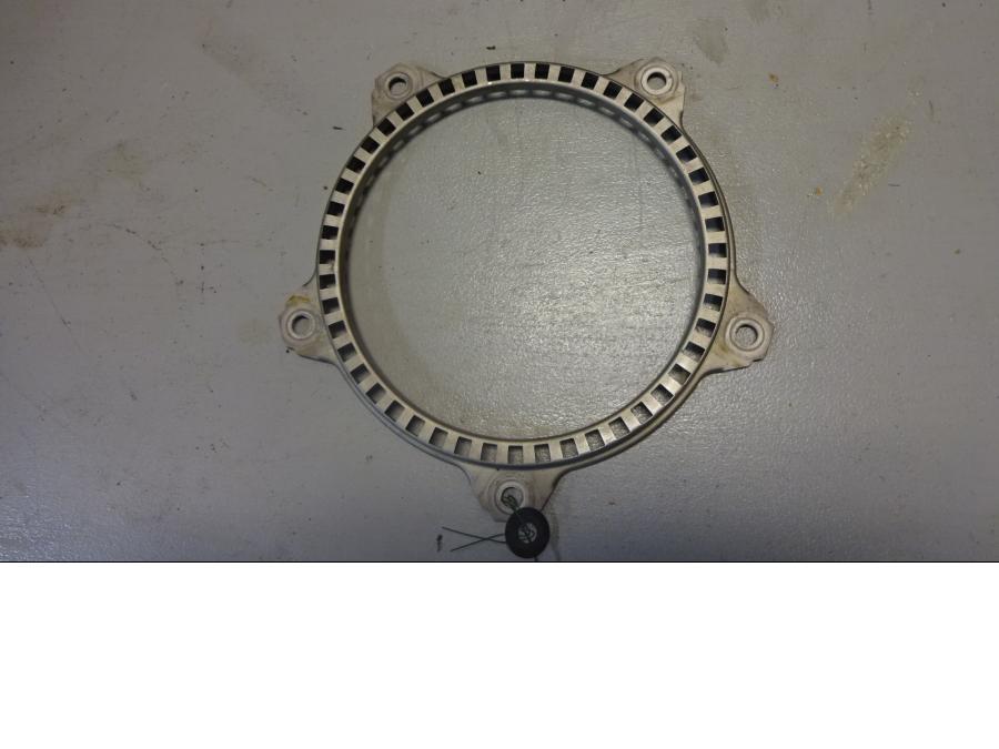 Framsidan på ABS krans från en BMW K 1200 R -2006 motorcykel.