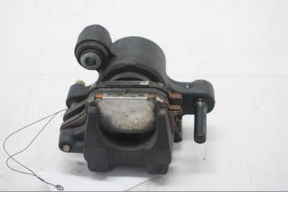 Baksidan på Bromsok från en Honda CBR 1000 RR -2004 motorcykel.