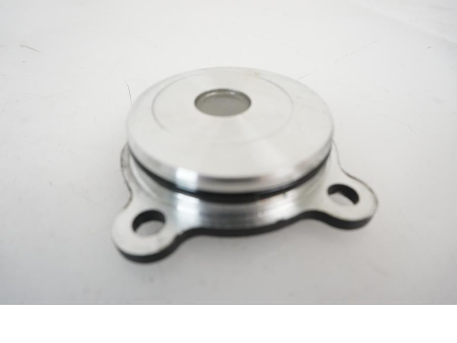 Vänster sida på Oljepump från en BMW F 800 GS -2009 motorcykel.