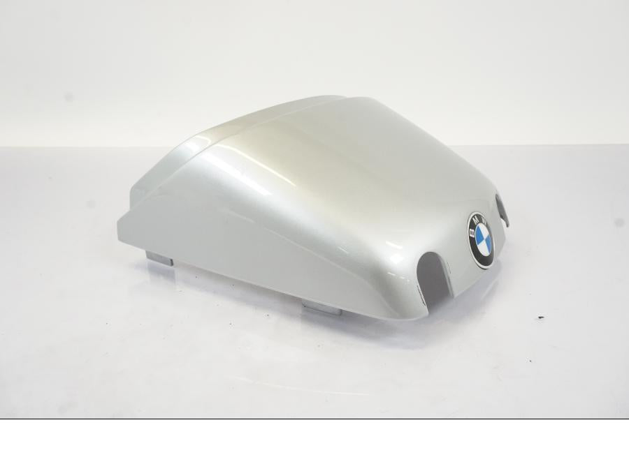 Framsidan på Bakvinge från en BMW R 1150 RS -2003 motorcykel.