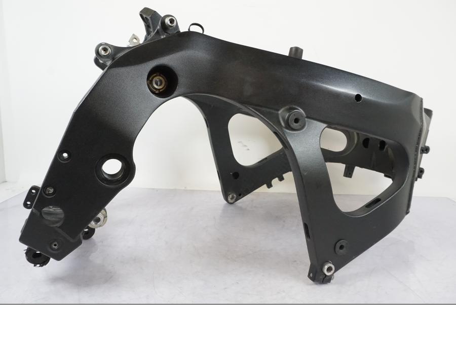 Vänster sida på Ram från en Suzuki GSX-R 750 -2006 motorcykel.