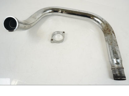 Framsidan på Grenrör från en Suzuki VS 1400 -1999 motorcykel.