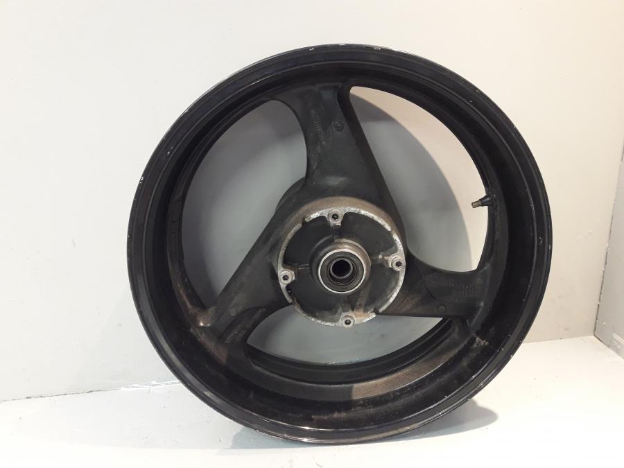 Framsidan på Fälg från en Honda CBR 600 -1999 motorcykel.