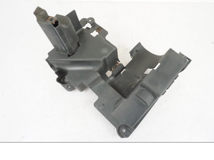 Framsidan på Plast från en Yamaha XVS 1100 -2000 motorcykel.