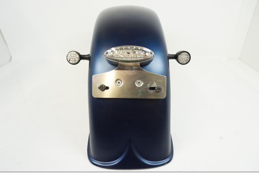 Vänster sida på Bakskärm från en Kawasaki VN 1500 -1996 motorcykel.