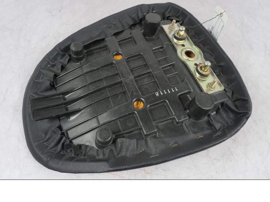 Extrabild2 på Sadel från en Suzuki SV 650 S -1999 motorcykel.