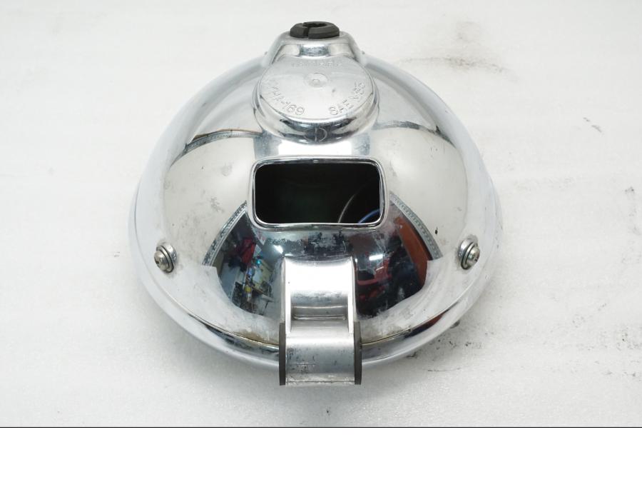 Baksidan på Strålkastare från en Yamaha XV 535 -1996 motorcykel.