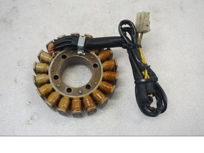 Framsidan på Generator från en Ducati Monster 796 -2013 motorcykel.