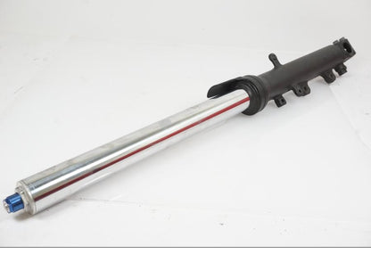 Framsidan på Gaffelben från en Yamaha YZF R6 -2006 motorcykel.