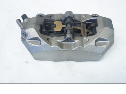 Vänster sida på Bromsok från en Ducati 899 Panigale -2015 motorcykel.