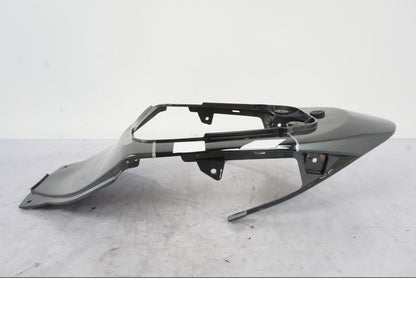 Baksidan på Bakvinge från en Suzuki GSX-R 1000 -2005 motorcykel.