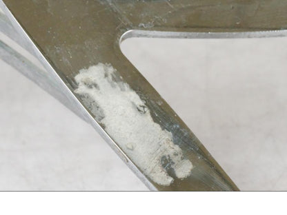 Snett uppifrån på Pakethållare från en Suzuki VL 800 -2002 motorcykel.