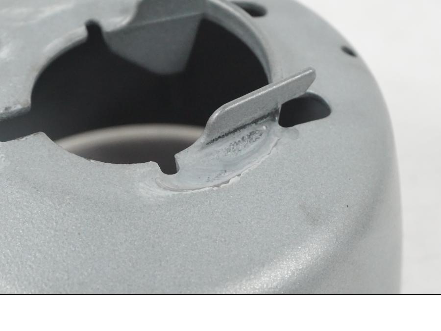 Extrabild1 på Hastighetsmätarhus från en H-D Softail FXCW Rocker -2008 motorcykel.