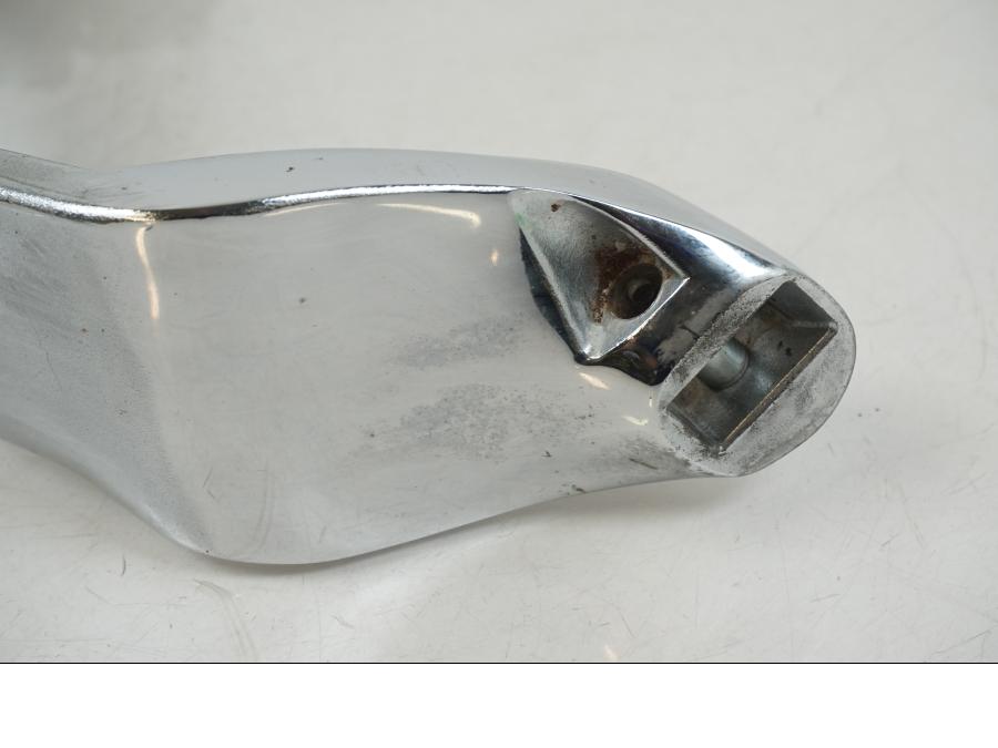 Extrabild1 på Fotpinnefäste från en Suzuki VS 1400 -1999 motorcykel.