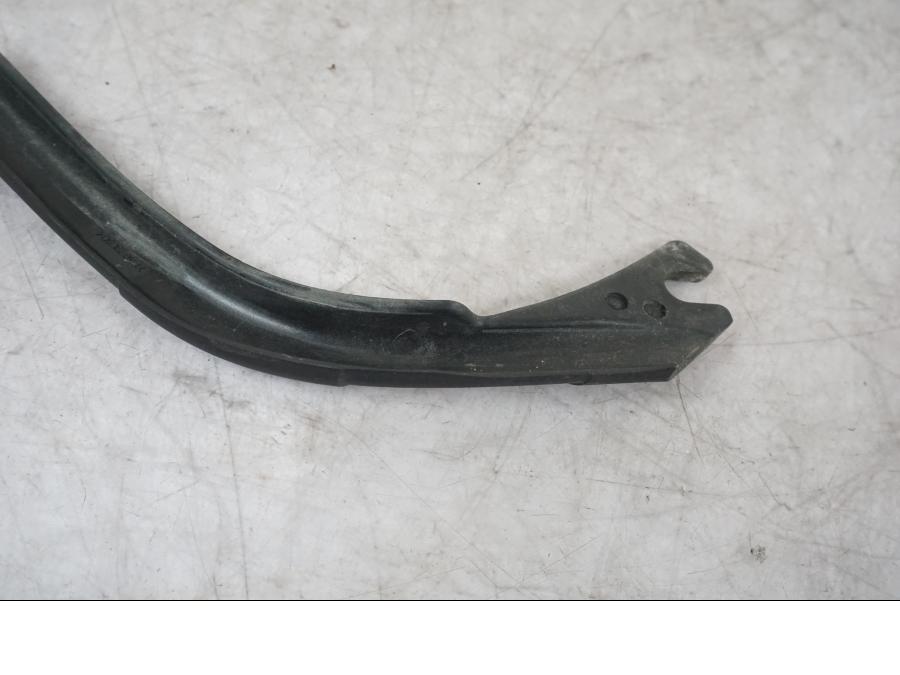 Höger sida på Plast från en BMW F 800 R -2018 motorcykel.