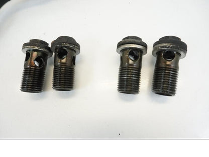 Baksidan på Oljekylrör från en Suzuki GSX-R 1100 -1986 motorcykel.