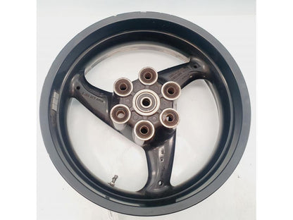 Framsidan på Fälg från en Ducati Monster 696 -2008 motorcykel.