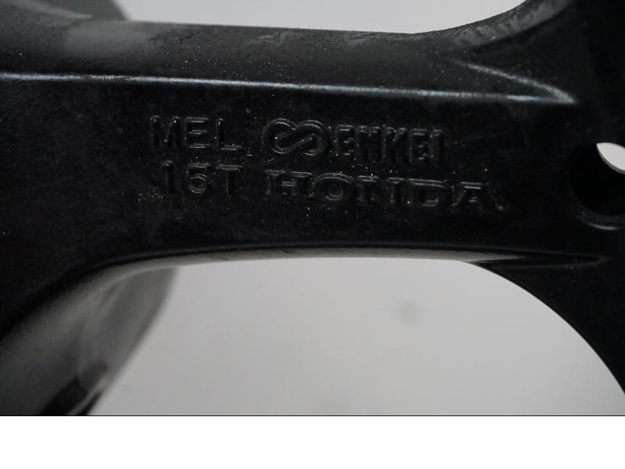 Vänster sida på Fälg från en Honda CBR 1000 -2005 motorcykel.