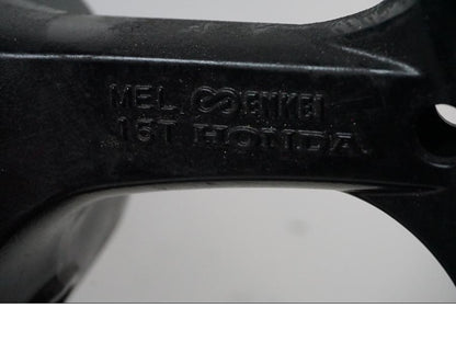 Vänster sida på Fälg från en Honda CBR 1000 -2005 motorcykel.