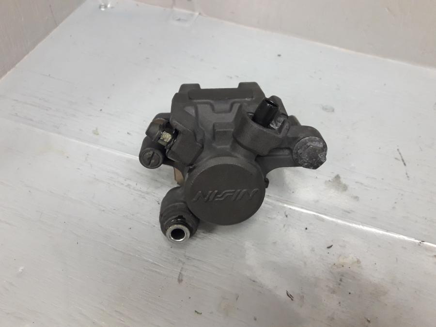 Framsidan på Bromsok från en Yamaha FZ-6 -2004 motorcykel.